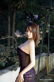 星与月是天上的洞 海报